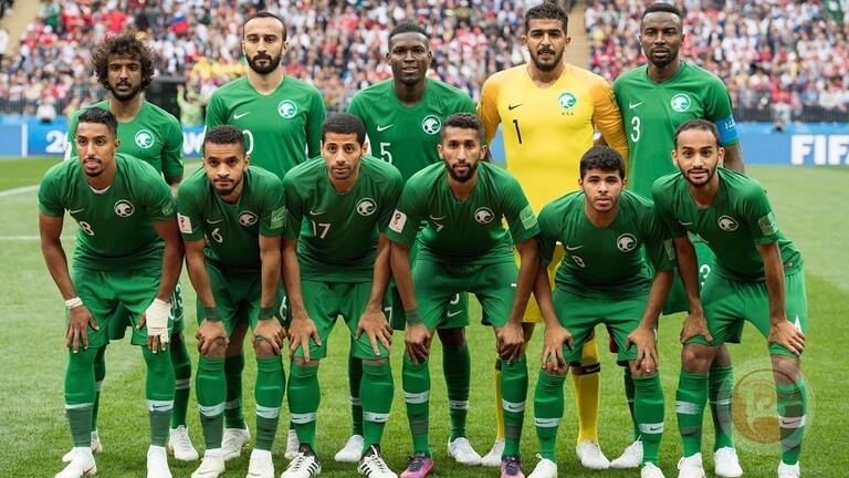مدرب المنتخب السعودي يعلن تخفيض راتبه بسبب كورونا