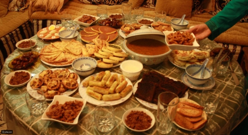 لا تفرط في تناول الطعام خلال رمضان