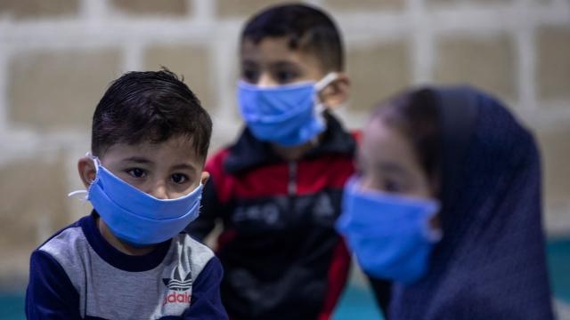 وفاة و300 اصابة جديدة بفيروس كورونا في غزة 