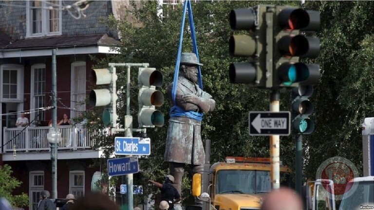 أمريكا- محتجون في بالتيمور يدمرون تمثال كولومبوس