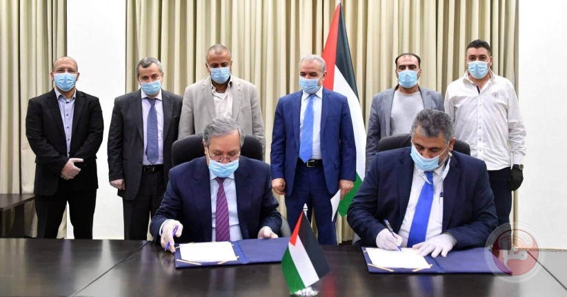  توقيع مذكرة تفاهم بين &quot;شؤون اللاجئين&quot; و&quot;وقفة عز&quot; لدعم الطلبة المحتاجين  بالمخيمات