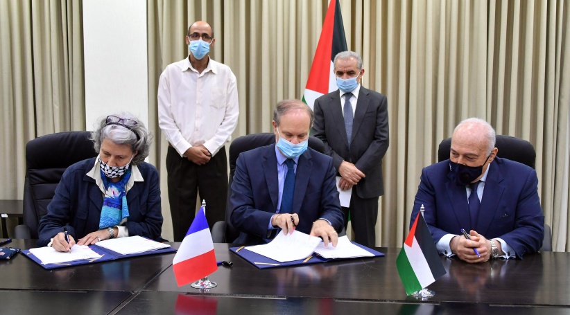 فلسطين وفرنسا توقعان اتفاقية بـ10 ملايين يورو 