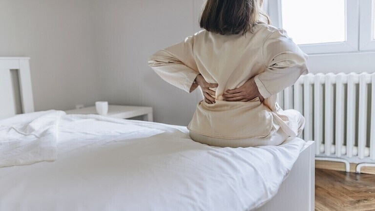 نقص فيتامين معين قد يكون السبب في ألم أسفل الظهر