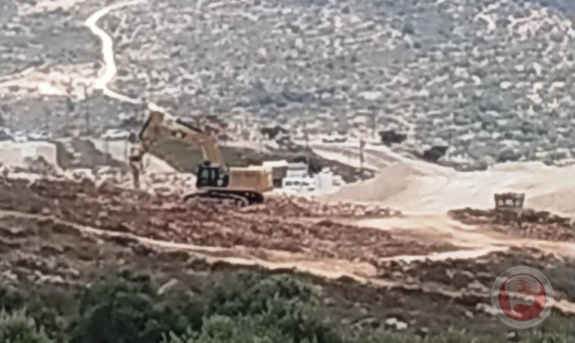 الاحتلال يجرف أراضي جنوب بيت لحم