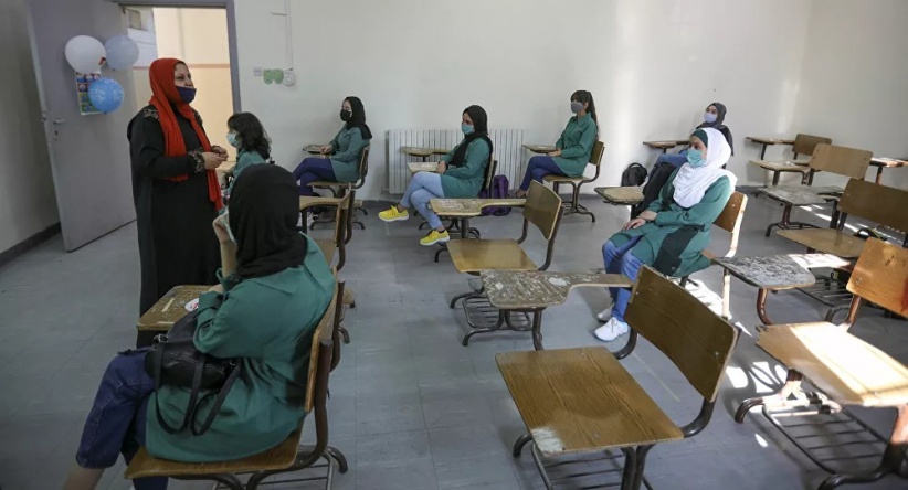 الأردن يعيد فتح معظم المدارس مع ارتفاع إصابات كورونا