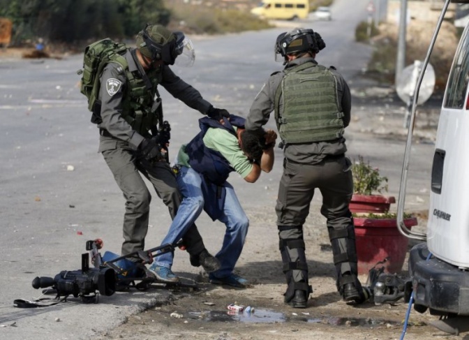 لجنة دعم الصحفيين: اعتقال الصحفيين والتضييق على عملهم من قبل الاحتلال عربدة وجريمة