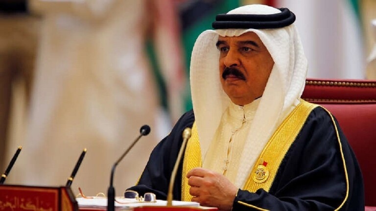 ملك البحرين: نؤيد حل الدولتين