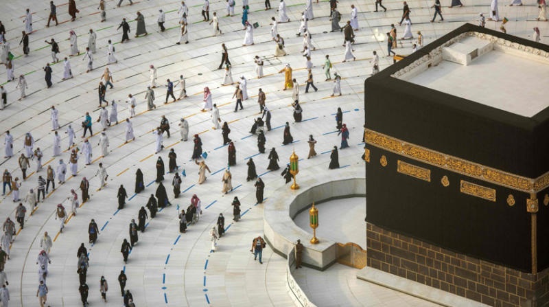 السعودية تكشف عدد مرات العمرة للمحصن من كورونا خلال رمضان