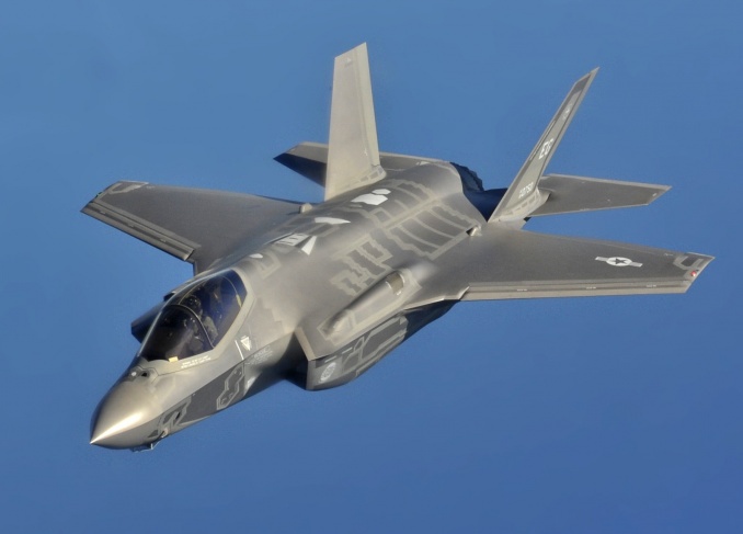 البنتاغون  يوقف اعتماد طائرات F-35 