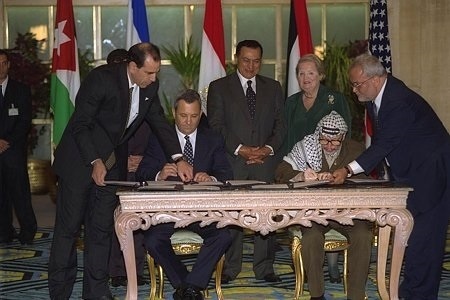 After 30 years, the minutes of the Israeli government meeting that ratified the Oslo Accords were revealed.