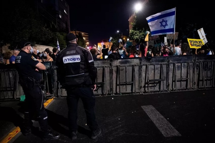 للأسبوع الـ22: آلاف الإسرائيليين يتظاهرون للمطالبة باستقالة نتنياهو