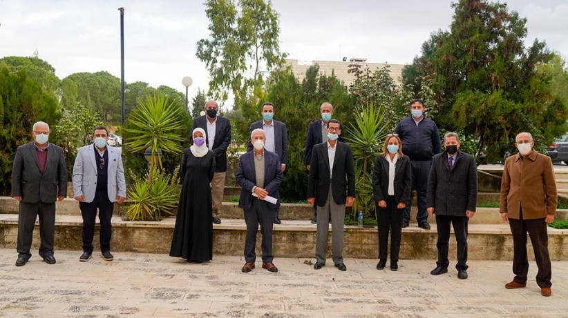 جامعة بيرزيت تكرم عددا من أساتذتها المتميزين بحثيا 