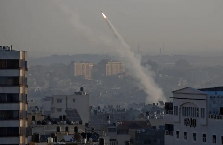 الحرس الثوري الإيراني: صواريخ لبنان وغزة الخط الأمامي للمواجهة