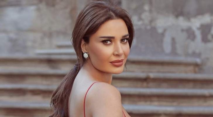 سيرين عبد النور لمن اتّهمها بالعنصرية: ”ممنوع حدا يجيب سيرة الجمهور السوري عصفحتي“
