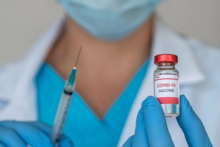 هل يحتاج المتعافي من فيروس كورونا إلى أخذ التطعيم؟