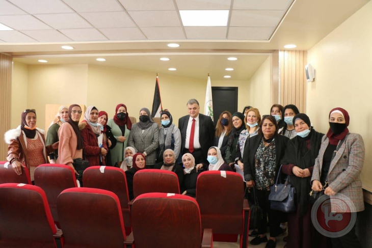 سعد يسلم رسمياً الحكومة الفلسطينية اتفاقية منظمة العمل الدولية رقم 190