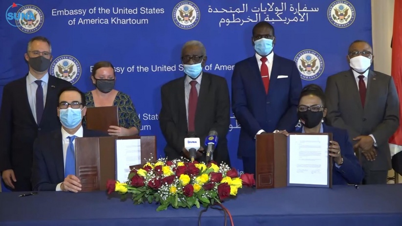 السودان توقع على الانضمام لـ&quot;اتفاقيات أبراهام&quot; والتطبيع مع إسرائيل