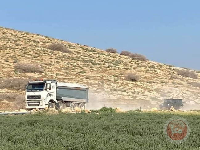 الاحتلال يصادر شاحنة ويعتقل سائقها في الاغوار