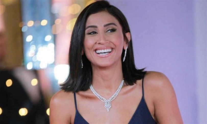 دينا الشربيني في بيروت متجاهلة أخبار انفصالها عن عمرو دياب