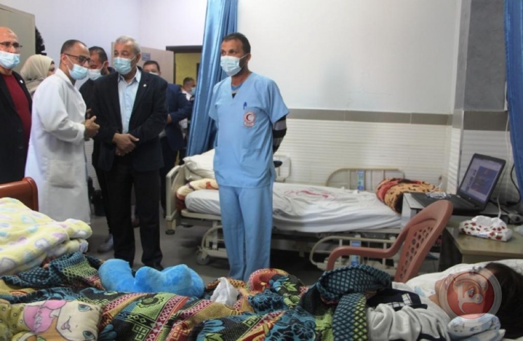 رئيس جمعية الهلال الأحمر يفتتح عددا من المنشآت الصحية والتأهيلية التابعة لفرعها في غزة