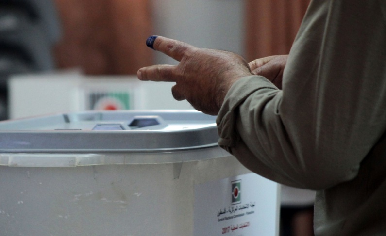 استطلاع: الشعب يريد إجراء الانتخابات وحركة فتح في المقدمة