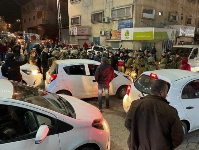 مستوطنون يغلقون العديد من الطرق في شمال الضفة