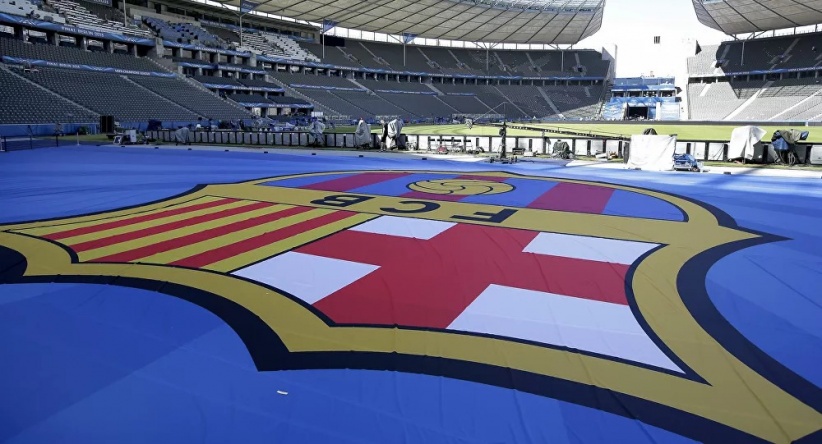 برشلونة يطلب من البنوك تأجيل الديون لتجنب إفلاسه