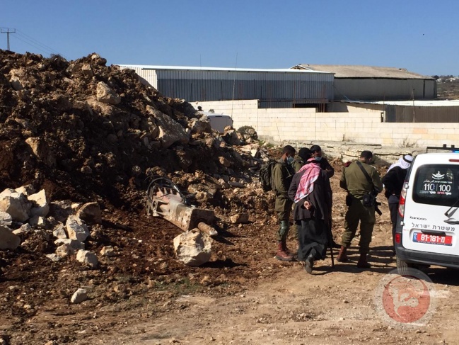 قوات الاحتلال تجرف أراض جنوب بيت لحم وتمنع الصحفيين من العمل