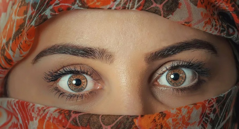 ابتكار نظارات ذكية تعالج قصر النظر خلال ساعة ونصف يوميا