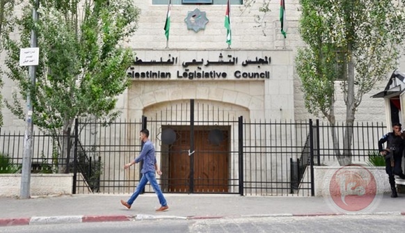 هل يمكن لبرلمان منتخب جديد أن يصلح ما فسد في النظام السياسي الفلسطيني في غيابه؟