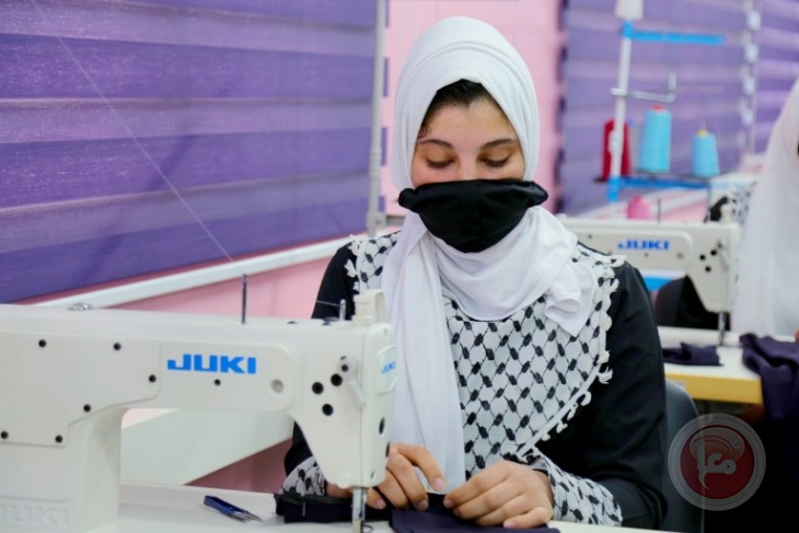 وزارة التعليم بغزة تفتتح وحدتين للتعليم المهني في مجال &quot;تصميم الأزياء&quot;