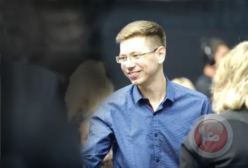 المحكمة تأمر نجل نتنياهو بدفع نصف مليون شيكل 