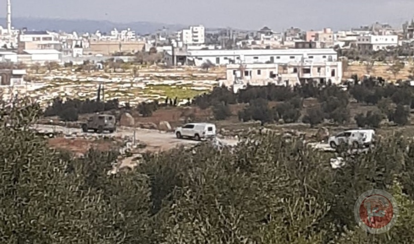 الاحتلال يخطر بهدم 6 منازل شرق يطا  