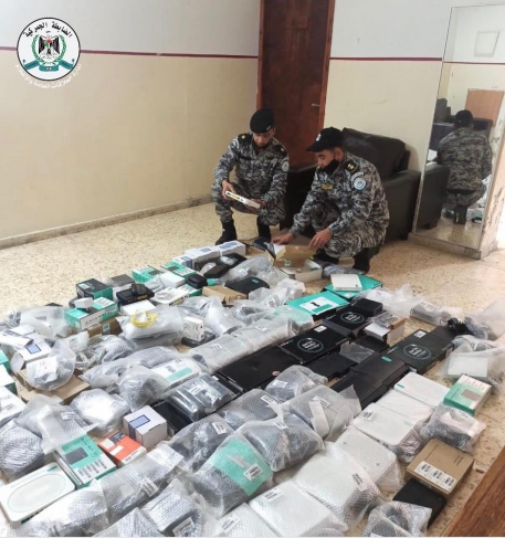 ضبط راوترات وشرائح اتصالات إسرائيلية  غرب محافظة سلفيت
