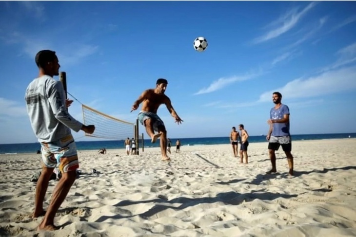 إسرائيل- افتتاح موسم السباحة في الشواطئ