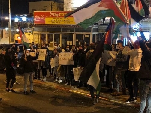حيفا: تظاهرات ضد العنف والجريمة وتواطؤ الشرطة