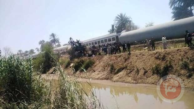 مصرع 32 شخصاً في اصطدام قطارين في  مصر 