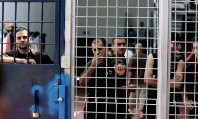 مؤسسات حقوقية تؤكد على عدم مشروعية الاعتقال الإداري والمطالبة بإسناد الأسرى المضربين عن الطعام 