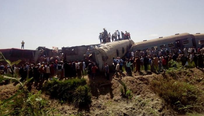 11 قتيلا ونحو مائة جريح في حادث قطار جديد في مصر
