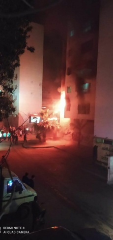غزة- 4 إصابات بإختناق في حريق شقة بسبب الألعاب النارية 