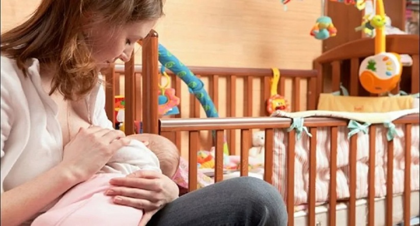 ما هو تأثير الرضاعة الطبيعية على القدرات الإدراكية للطفل