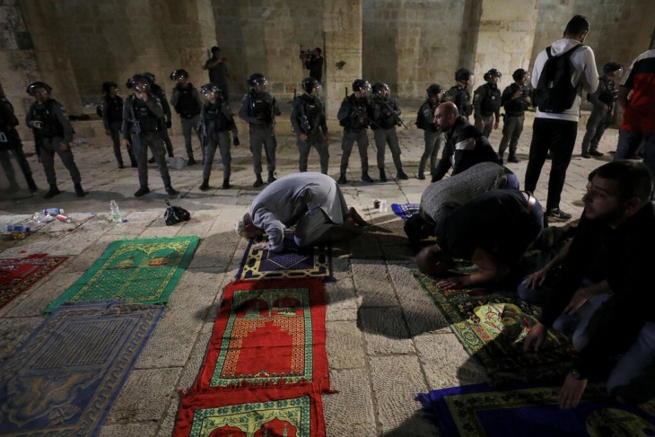 القدس.. بين مخلب الاحتلال وفتنة المتربصين