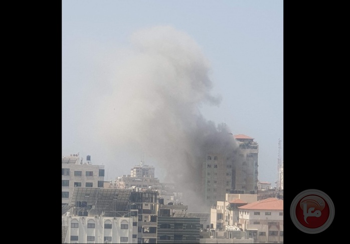 غزة: شهيدان و8 إصابات جراء استهداف شقة سكنية بحي الرمال