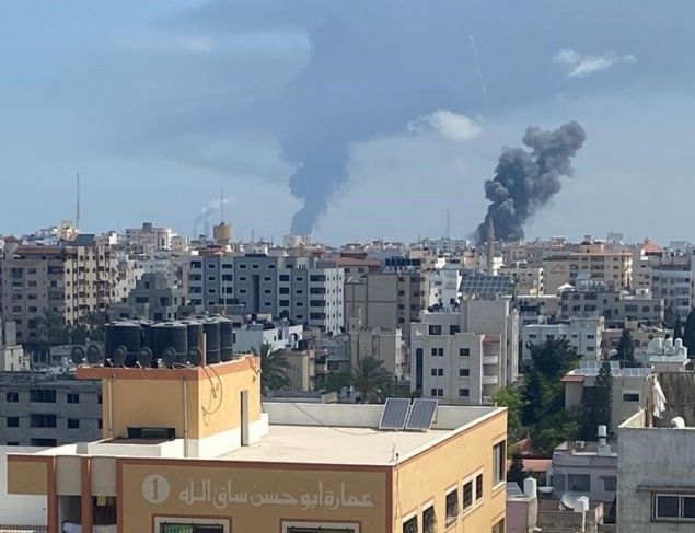 شهداء في قصف اسرائيلي استهدف سيارة مدنية شمال قطاع غزة