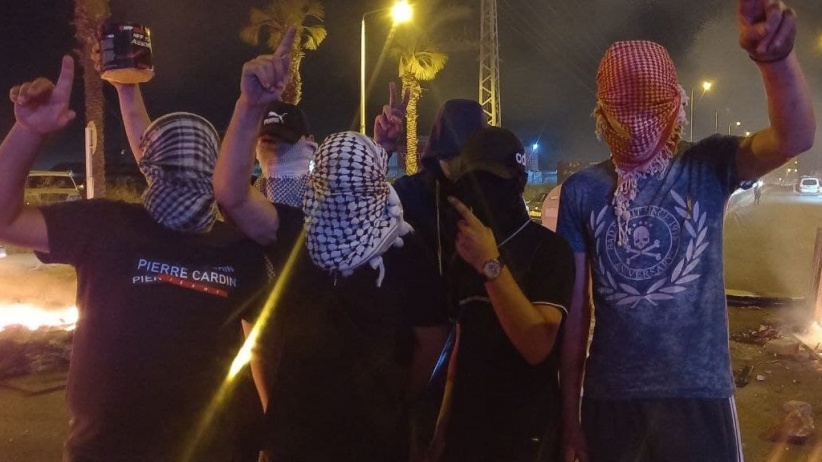 متظاهرون فلسطينيون في قلنسوة