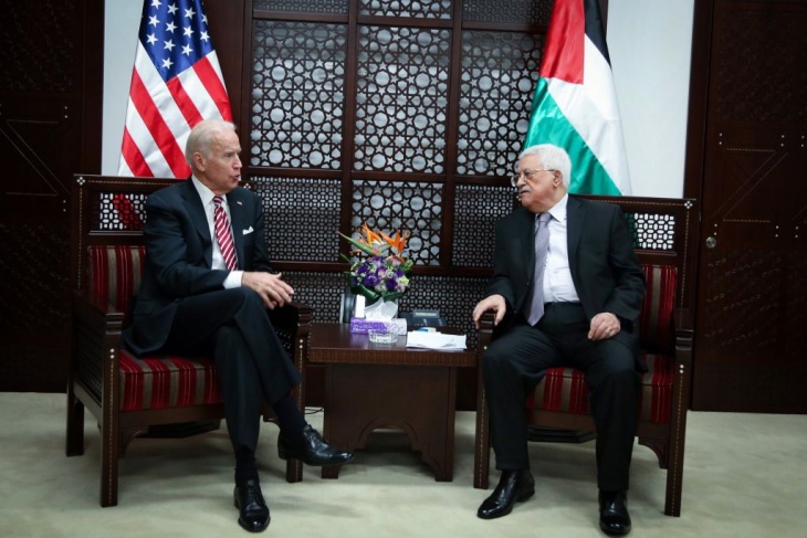 جهود لتحقيق التهدئة- اتصال هاتفي بين الرئيس عباس والرئيس بايدن