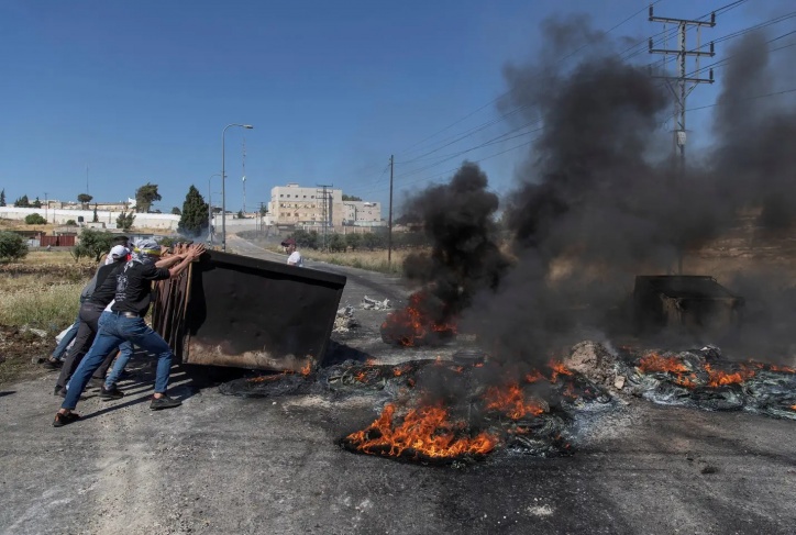 السفارة الأمريكية تحذر مواطنيها في الضفة والقدس
