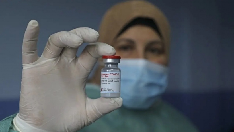 نصفها لغزة.. الصحة تتسلم أكثر من 100 ألف جرعة من لقاح فايزر 