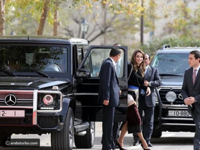 بالصور- قمة الفخامة: مواصفات سيارات الملكة رانيا