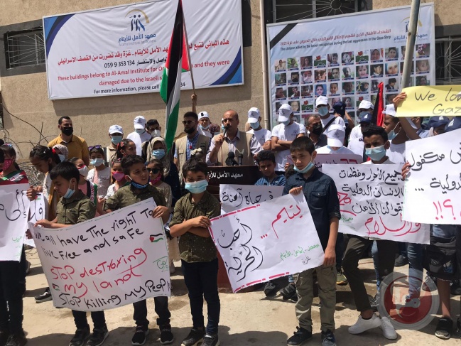 معهد الايتام بغزة لم يسلم من القصف.. الاطفال ينظمون اعتصاما